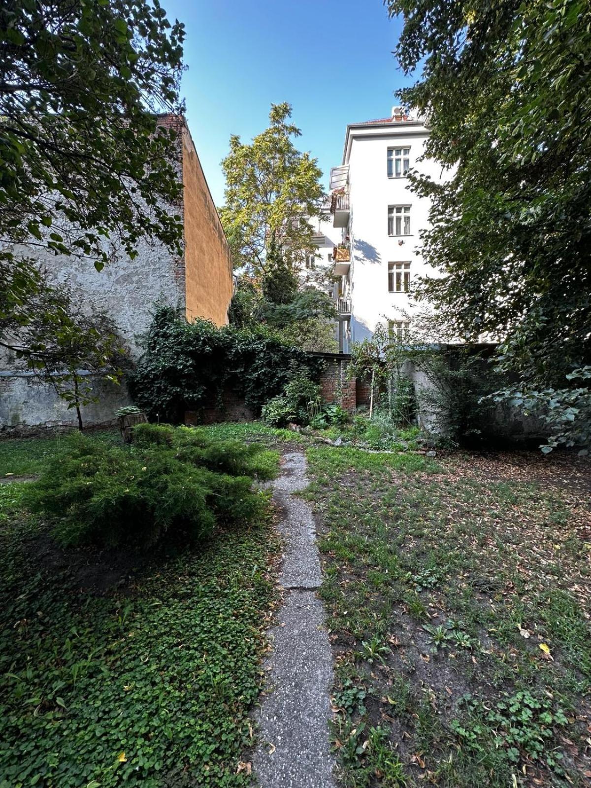 Urban Zenhouse No.2 - Breakfast Included Lägenhet Bratislava Exteriör bild